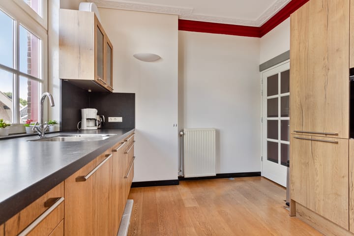 Foto 19 van Leeghwaterstraat 9