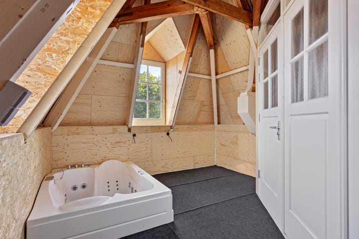 Foto 50 van Leeghwaterstraat 9