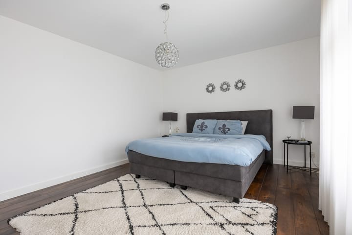 Photo 24 of Graaf 17-B