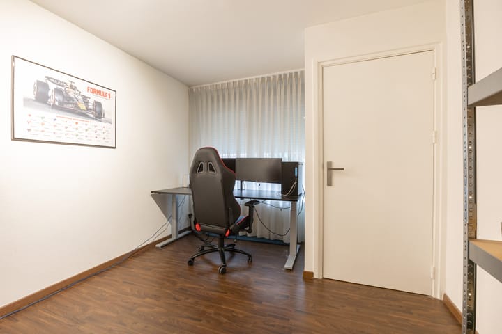 Photo 29 of Graaf 17-B