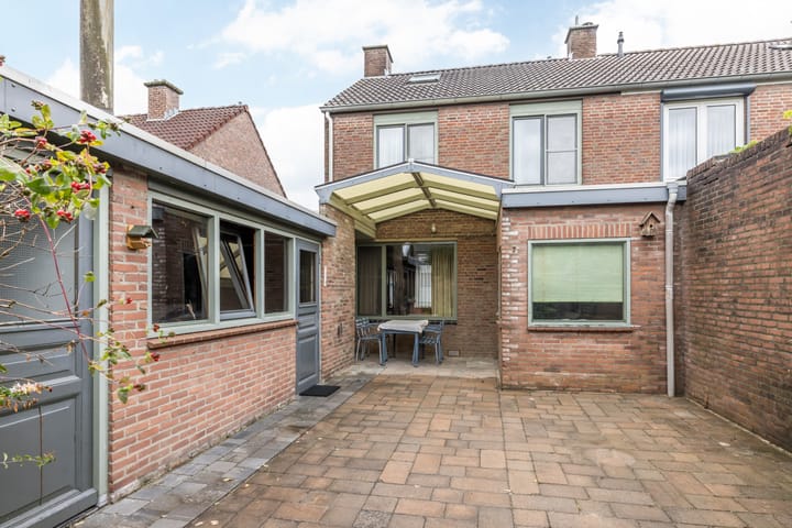 Foto 24 van Kapelaan Franckstraat 13