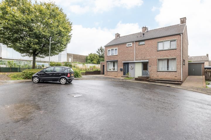 Foto 31 van Kapelaan Franckstraat 13