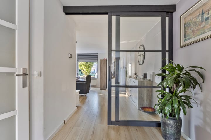 Foto 8 van van Goyenstraat 10