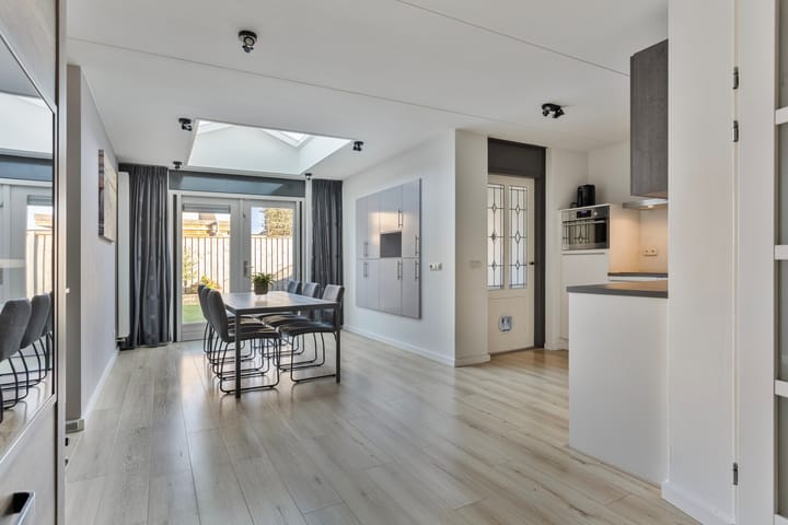 Foto 11 van van Goyenstraat 10