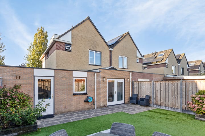 Foto 31 van van Goyenstraat 10