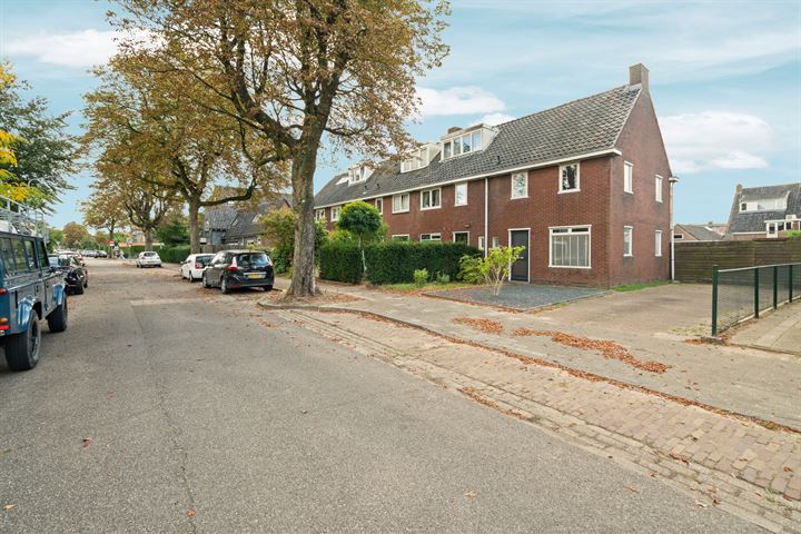 View photo 2 of Beemdstraat 39