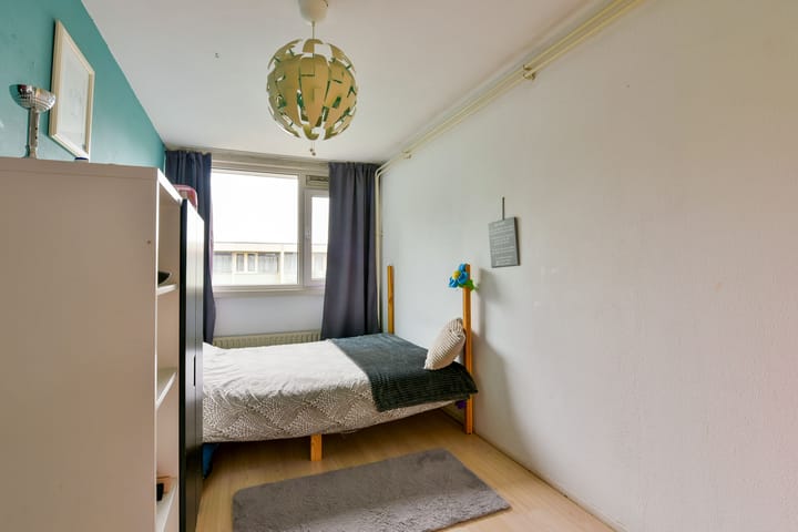 Photo 18 of Bertram 117