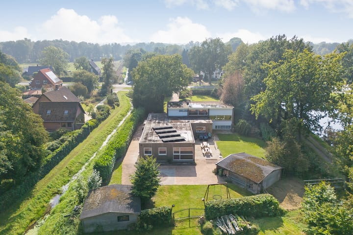 Photo 2 of Dwingelderdijk 1