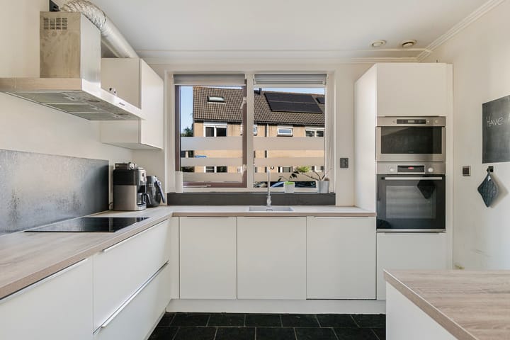 Foto 12 van Merbaustraat 3