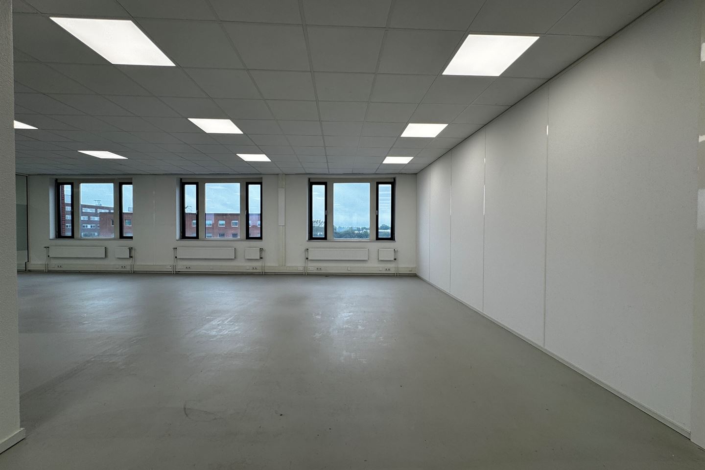 Bekijk foto 5 van Hanzeplein 11 - 27 (unit 5.03)