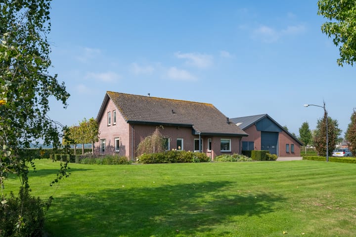 Foto 14 van Linthorsterstraat 4