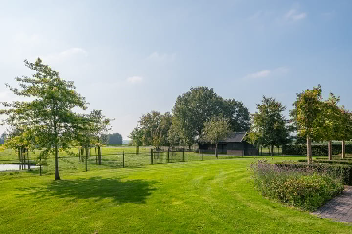 Foto 22 van Linthorsterstraat 4