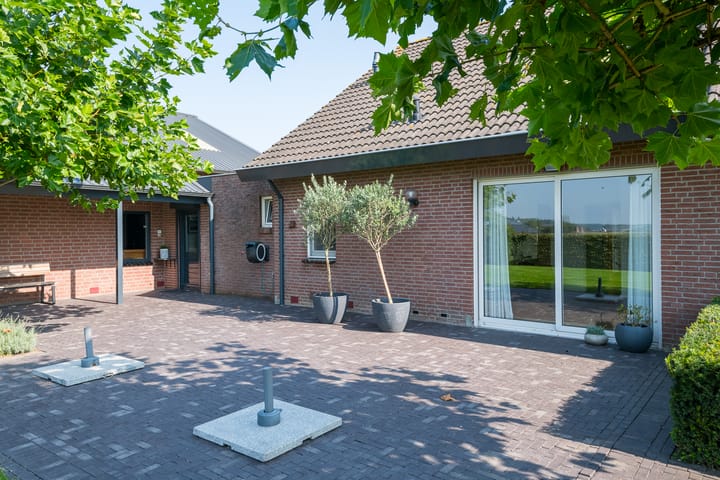 Foto 31 van Linthorsterstraat 4