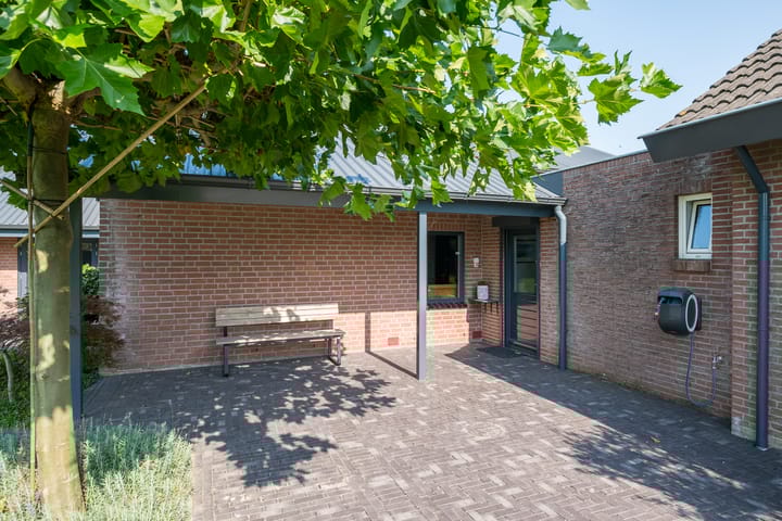 Foto 33 van Linthorsterstraat 4