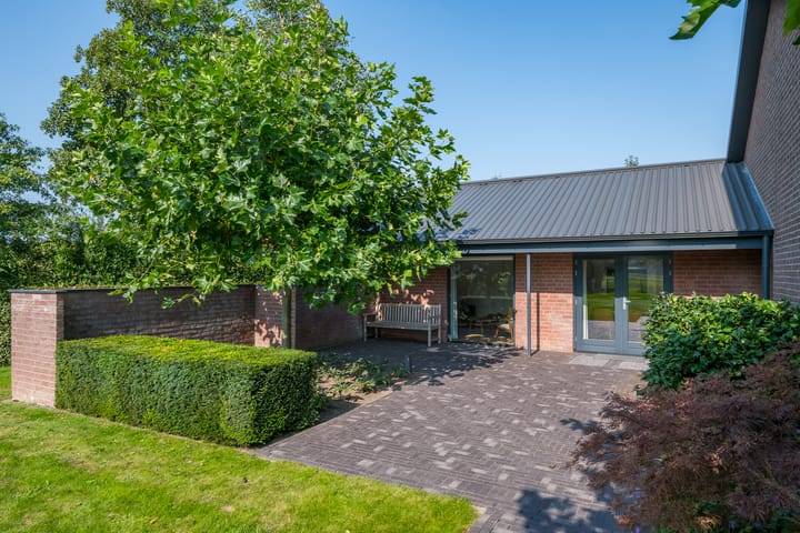 Foto 38 van Linthorsterstraat 4