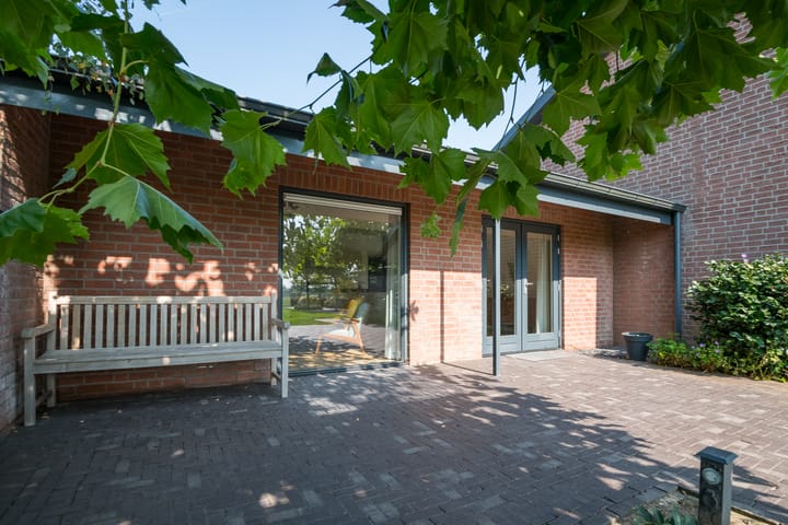 Foto 43 van Linthorsterstraat 4