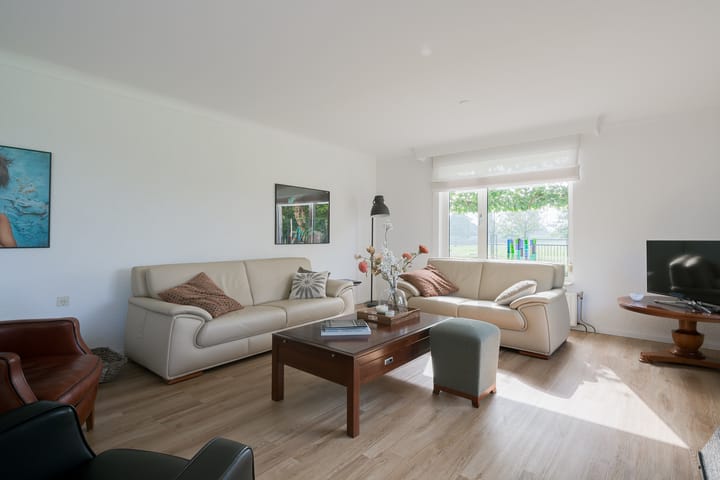 Foto 49 van Linthorsterstraat 4