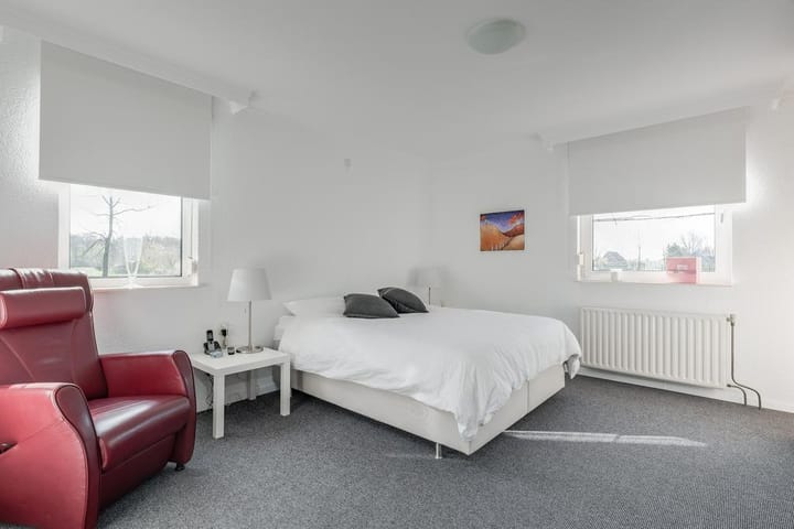 Foto 58 van Linthorsterstraat 4