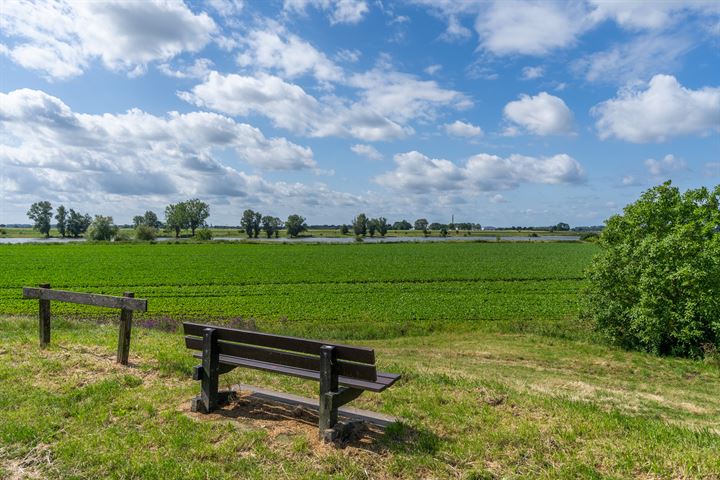 Bekijk foto 47 van Van Herlaerstraat 13