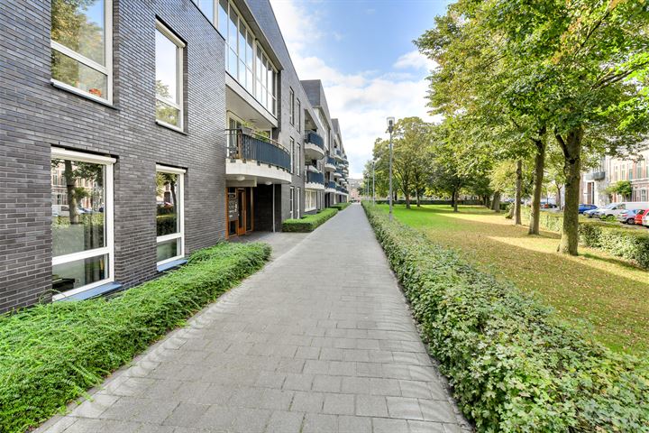 View photo 32 of Rijngraafstraat 6