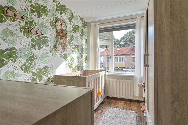 Bekijk foto 38 van Ribesstraat 10