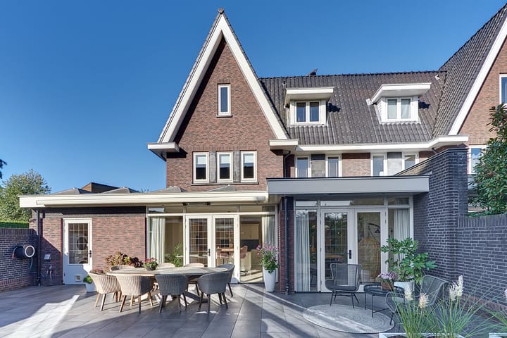 Foto 61 van Barbershopdreef 13