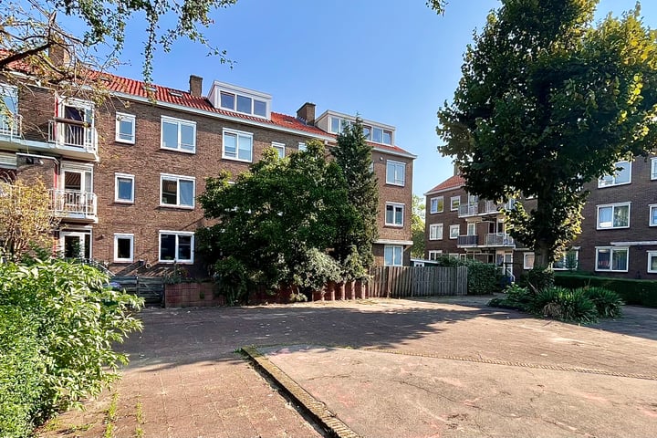 Bekijk foto 4 van Wijnandt van Elststraat 70