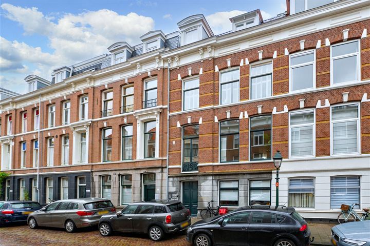 View photo of Hugo de Grootstraat 7 A