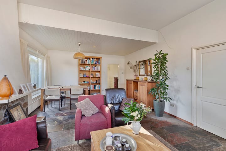 Foto 9 van Roestenbergstraat 38