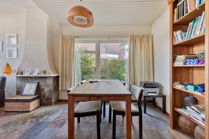 Foto 16 van Roestenbergstraat 38