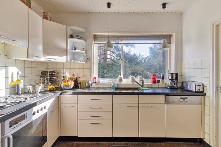 Foto 19 van Roestenbergstraat 38