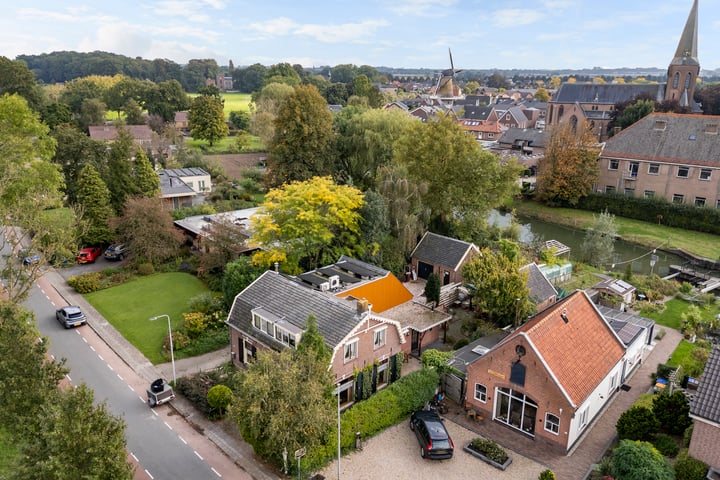 Bekijk foto 2 van Graaf van Lynden van Sandenburgweg 17