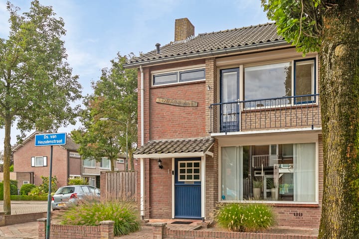 Foto 5 van Ds. van Heusdenstraat 1