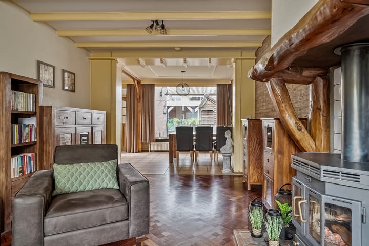 Foto 9 van Ds. van Heusdenstraat 1