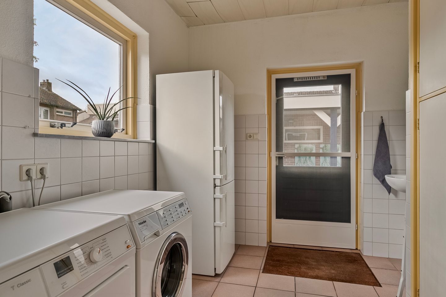 Foto 14 van Ds. van Heusdenstraat 1