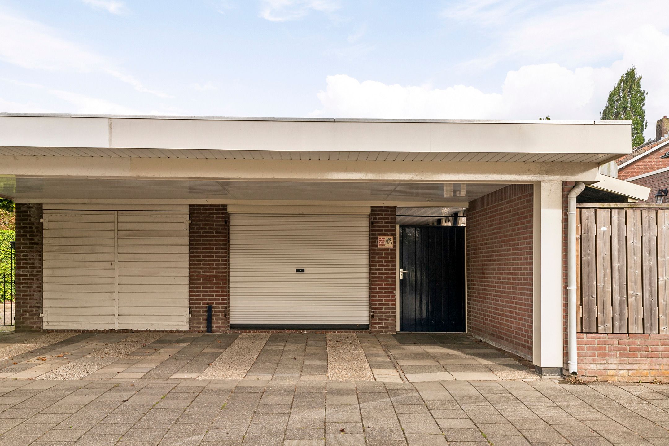 Foto 3 van Ds. van Heusdenstraat 1