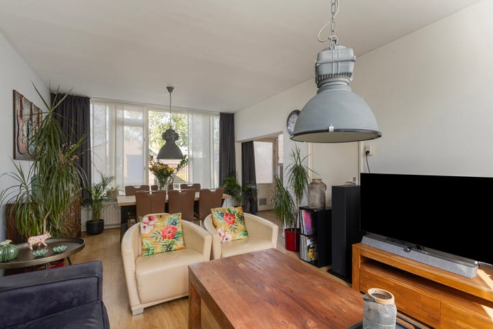 Photo 11 of Vogelliusstraat 11