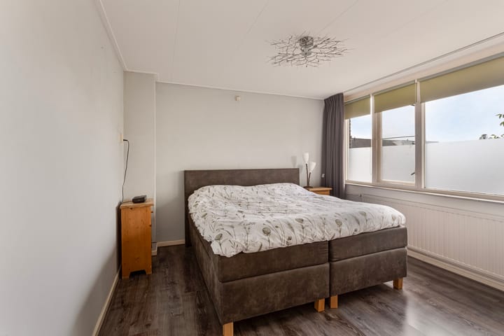 Photo 18 of Vogelliusstraat 11