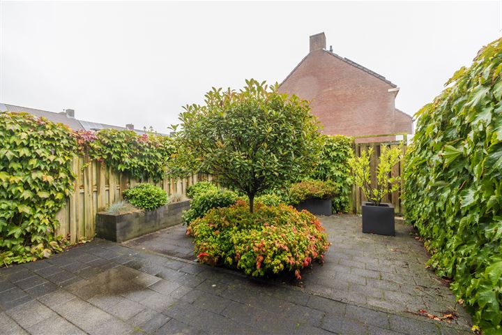 View photo 39 of Baartmanstraat 20