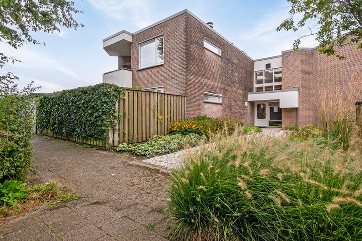 Bekijk foto 1 van G van Damstraat 43