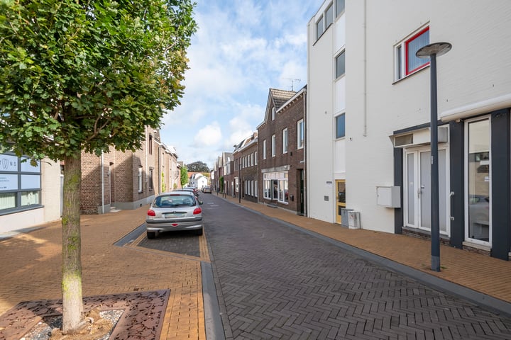 Bekijk foto 32 van Kerkstraat 12