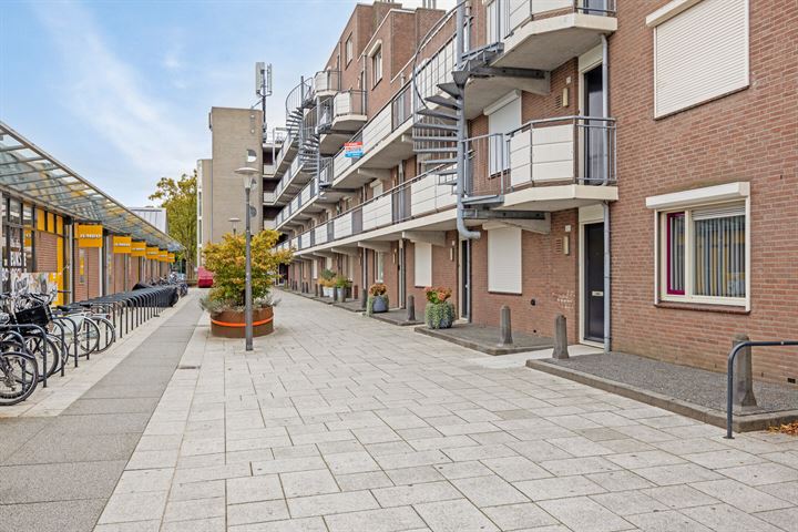 View photo 29 of Oostburgwal 105