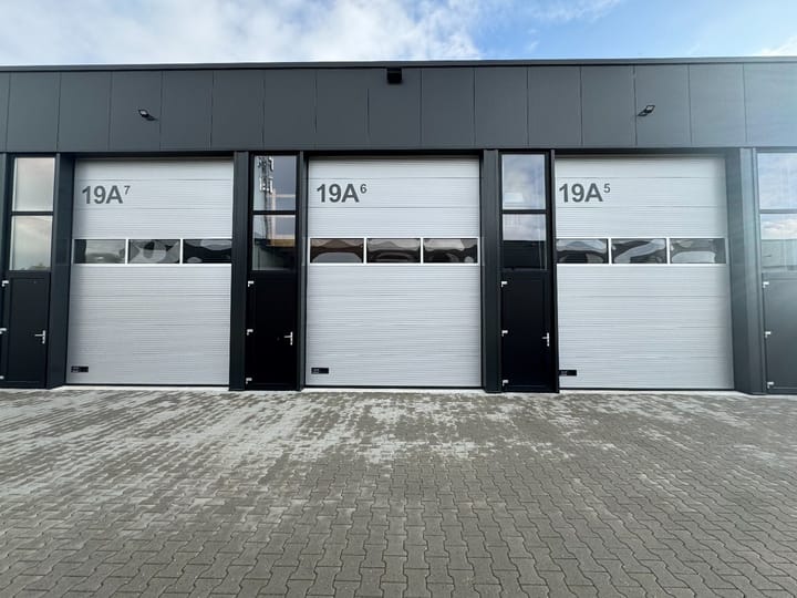 Photo 1 of Spanjelaan 19