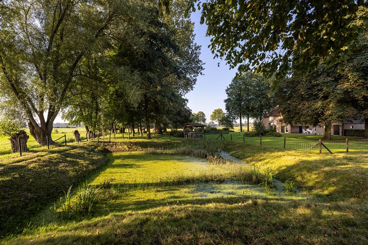 View photo 57 of Weteringdijk 89