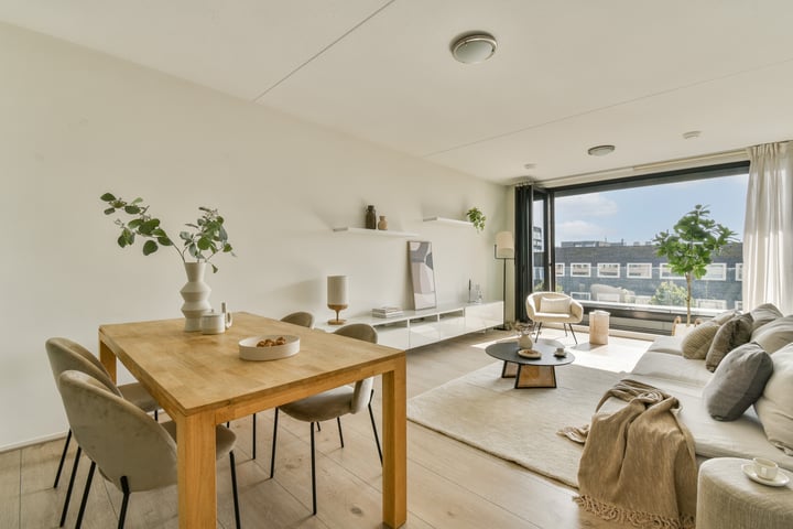 Bekijk foto 3 van Maria Austriastraat 83