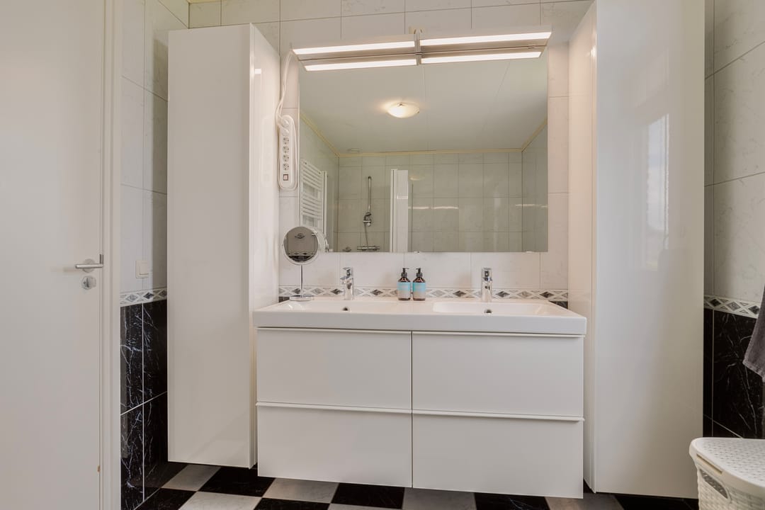 Foto 32 van Pastoor Ermenstraat 53