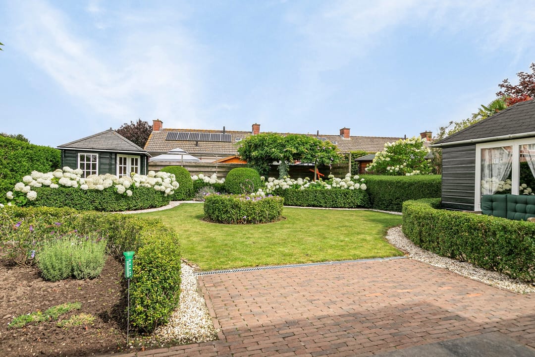 Foto 46 van Pastoor Ermenstraat 53