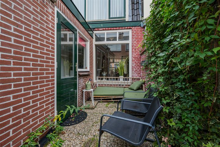 View photo 31 of Bloemstraat 27