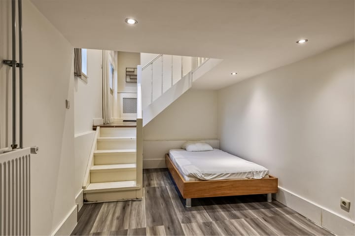 Foto 18 van Fahrenheitstraat 215