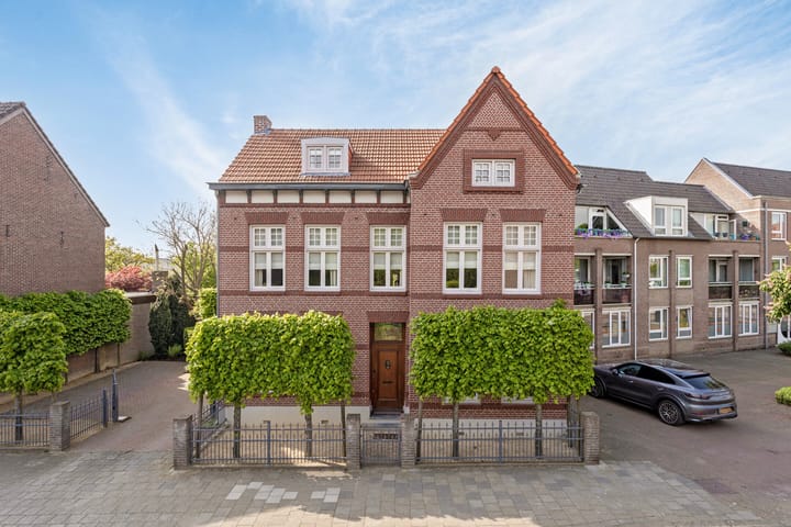 Foto 44 van Stationsstraat 8